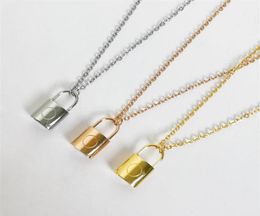 luxury designer Jewellery women necklace gold lock pendant for men elegant silver chain necklace and earrings bracelets suit320M6431505