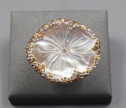 GuaiGuai Jewellery Natural White Sea Shell Carved Flower Ring Golden CZ Fashion Women Jewellery Adjustable2369571