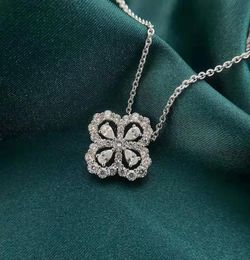 Luxury full diamond four grass pendant necklace niche design super flash imitation Moissanite flowershaped flower clavicle chain 2696154