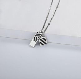 Luxury designer necklace street fashion trend glamour stripe high quality necklace boutique gift Jewellery suitable for men and wo485513167