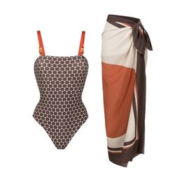 2023 Fashion Reversible Graphic Printed Beaded Swimsuit and Sarong Summer Swimwear Women Beachwear Bathing Suit 231225