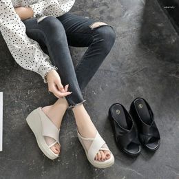 Slippers 2023 Spring Summer Wedged Mother Shoes Sandals Female Hollow Muffin Thick Bottom Fish Mouth Wearing