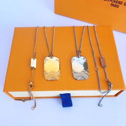 Necklaces Luxury Designer Necklace Love Fashion Jewellery Women Chain Stainless Steel Silver Pendants Charm Lovers Design classic Jewellery Wo