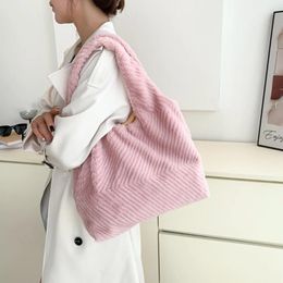 Evening Bags Fluffy Handbag For Women Autumn Winter Plush Top Handle Soft Design Luxury Faux Fur Shopper Bag Causal Fuzzy Shoulder