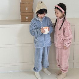 Bebek eşofman çocuk kış sıcak kıyafetler Setler Bebek Erkek Kızlar Baskılı Sweatshirt Çok Havalı İki Parçalı Set Hoodie Ceket Pantolon Giyim D1d1#