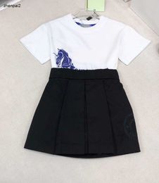 Luxury baby tracksuits girls Two piece set kids dress suits Size 90-150 round neck designer T-shirt and Short skirt Dec20