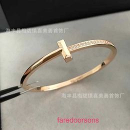 Luxury Bangle designer Jewellery man bracelet High quality TifannissmV Gold Plated T Family Narrow Edition T1 Bracelet Hand Craft Inl With Original Box 57VX