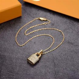 Women Gold Pendant Necklaces Designer Luxury Unisex Jewellery Mens Fashion Casual Diamond Hear Necklaces Men Man Collier D21111101HL243B