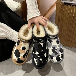 Boots 2022 Winter New Fashion Women's Snow Boots Cow Patterns Flat Faux Horse Hair Female's Warm Outdoors Ankle Boots Versatile Shoes