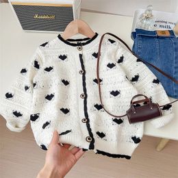 Korean Autumn Kids Girls Sweater Coat Cotton Knitted Love Jacquard Loose Toddler Girls Cardigan Children Girls Knitwears 231226