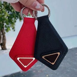 Keychains Designer Keychains For Apple Airtags Tracking Device Case For Airtags PU Leather Antilost keychain Portable Hook Candy Colour luxu