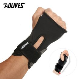 AOLIKES 1Pair Ski Wrist Support Gear Hand Protection Roller Palm Pads Protector Snowboard Skating Guard Men Women 231226