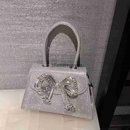 Shoulder Bags Hats Bucket Hats Shiny Rhinestone Bag Women's New Crystal Clip Wallet Handbag Luxury Designer Party Qualityblieberryeyes