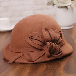 Female Winter 100% Wool Fedora Mother Felt Beret Cap Woman Chic Flower Cloche Hat 231225