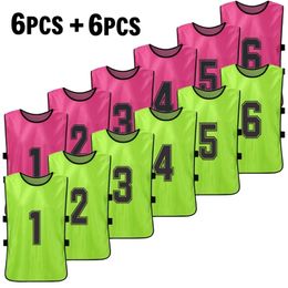 12 PCS Adults Soccer Pinnies 2 Colors Quick Drying Football Team Jerseys Youth Sports Training Practice Vest 231225