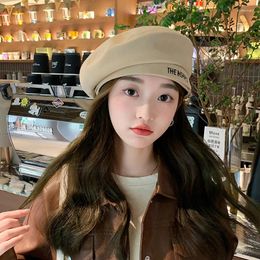 Berets British Painter Wind Beret Qiu Dong Han Edition Leisure Female Joker Hat Black Show Face Small Buds Tide Restoring Ancient