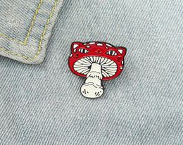 Mini Red Mushroom Frog Cowboy Brooch Alloy Paint Smiling Face Collar Pins Women Girls Backpack Clothes Badge Fashion Accessories W8933343