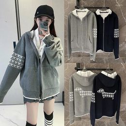 Women's Hoodies Diamond Cheque Vintage Wool Knitted Hooded Jacket Women Cartoon Dog Casual Loose Striped Hoodie Winter Preppy Style Coat