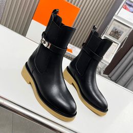 Famous Brand Classic Carriage Designer Snow Boots French Fashion Women Round Head Anti slip Martin Boots Designer Luxury Genuine Leather Thick Bottom Knight Boots