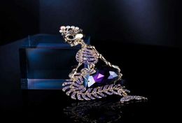 Halloween Skull Brooch Women Broche Femme Mermaid Pin Crown Skeleton Crystal Unisex Gold Party Jewelry Gift Fashion H10188084660