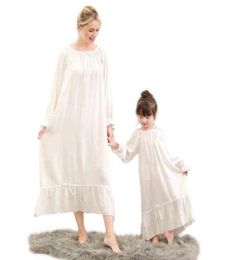 Mother And Daughter Nightgown Autumn Winter Sleepwear For Girls Nightdress Cotton Long Sleeve Matching Christmas Pajamas AA2203261803332