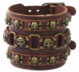 Gothic Punk Vintage Hiphop Skull Rivet Bead Bracelet Brown Pirate Skeleton Charm Wide Leather Bangle Belt Wristbands Accessories Y4453767