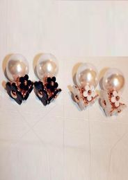 Ins fashion unique luxury designer double sided beautiful flower pearl elegant stud earrings for woman girls 6 colors9852087