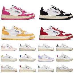 Designer Autries Action Donna Scarpe casual Piattaforma medaglia USA Tomaia bicolore Rosa Nero Golden Panda Mocassini bassi Outdoor Uomo OG Autrys Scarpe da ginnastica Sneakers