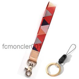 Keychain Hanging Rope Triangle Printing Pattern Broadband Clip Key Chain Mobile Phone Lanyard Wrist Strap Anti-lost Shoulder Band about 16cm 56KE