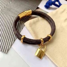 Designer Bracelet woman manwith brand luxury Jewellery leather bracelet with metal lock head charm Bracelets high-end fashion couple169t