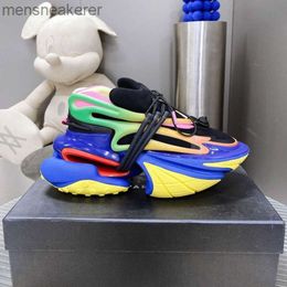 Shock Balmaiins Men Shoes Fashion Couple Sneaker Women Space Sneakers Absorbing Spaceship Sports Dad Submarine Mens Top Quality Street 4DOQ