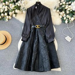 Casual Dresses Autumn Winter Women Stain Jacquard Dress High Quality Long Sleeve Luxury V-Neck Designer Vintage A-Line Office Vestidos A527