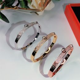 circle Lock Gold Bracelets Women Bangles Punk for gift luxurious Superior quality jewelry Leather belt Bracelet deli275F