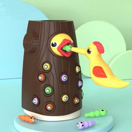 Rozwój inteligencji Woodpecker Catching Game Toy Early Education Magnetyczne zabawki rybackie dla dzieci Prezenty 231227