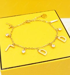 Designer Gold Necklace Bracelet Women Dimond Letters Necklaces Fashion Bracelets For Men Jewellery Luxurys Hight Quality With Box 227159259