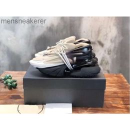 Elastic Running Mesh Fashion Spaceship Balmaiins Luxury Casual Shoes Breathable Lace-up Sneaker Eather Designer Man Women 5KLL
