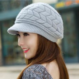 Berets Women Winter Solid Color Warm Knit Loose Beret Casual Ski Hat Korean Version Peaked Plus Velvet Thick Ear Guards