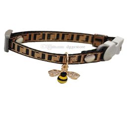 Designer Cat Collars with Bell and Diamond Honeybee Charm Adjustable Kitty Kitten Puppy Classic Collar 9 Color Whole3471128