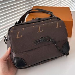 Luxury Brand Fashion Designer Crossbody Bag Famous Paris Embossed Salesman Mens Shoulder Bag Original Genuine Leather Canvas Lining Designers Bags Top Quality