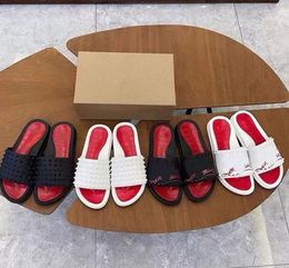 Designer Flat slippers Spikes Studded Slide Slides Platform Mules Man Classic Slippers Sandal Mens Thick Rubber Sole Slipper Spike Soles For Men With 520