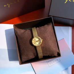 Designer Wristwatches Gold Color Waterproof Square Round Circle Square Retro Quartz Movement Watch Elegant For Women Date Gift Party