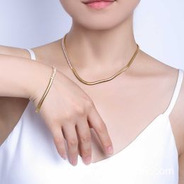 Pendant Necklaces 18k Genuine Gold Electroplated Fashionable Wide and Thick Flat Snake Chain Rectangular Zircon Sparkling Diamond Splicing Simple Col