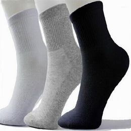 Men Athletic Socks Sport Basketball Long Cotton Socks Male Spring Summer Running Cool Soild Mesh Socks For All Size shipp260U