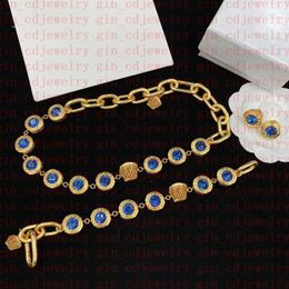 Fashion Designer Necklaces V Pendant Banshee Medusa Head 18K Gold Plated Bracelets Earrings Rings Birthday Festive Engagement Gift318c