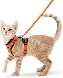 ATUBAN Cat Harness and Leash for Walking Escape Proof Soft Adjustable Vest Harnesses for Cat Breathable Reflective Strips Jacket 231227