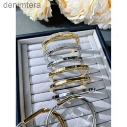 Bangle Bracelet v Lock Bracelet Premium Feel 18k Head IYRP