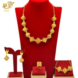 Fashion Dubai Gold Plated Jewellery Set for Women Nigeria Wedding Necklace Earrings Bracelet Ring Bridal Jewellry Accessories 24K 231226