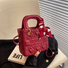 18% OFF Designer bag Red Bride's Wedding New Gift for Best Friend Luxury Large Capacity Handheld Crossbody Princess Dai Bag