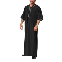 Men's Casual Shirts Luxury Mens Loose Solid Colour Muslim Arab Dubai Robe Middle Sleeve Button Shirt Slim Dress Male Ethnic Tee