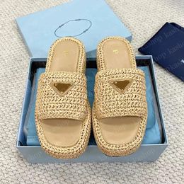 Designer Weave Designer Straw Sandal Shoe Man White Raffias Sandale Triangle Slipper Buckle Slides Slippers Womens Summer Platform Crochet Slide 864 e s